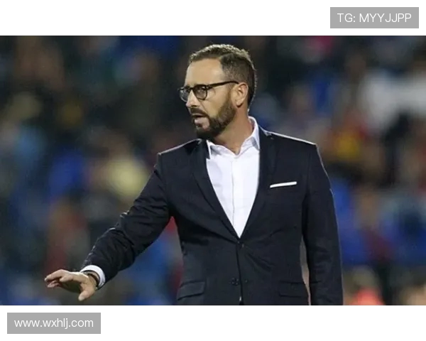 西甲联赛最佳教练：战术布局与阵容配置